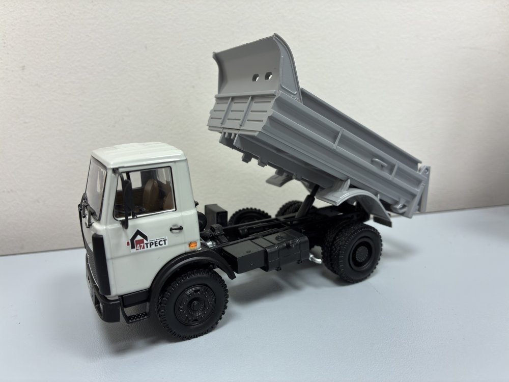 0009.thumb.jpeg.1c5458cbf4044e8bb04a2fd1838fa5c7.jpeg