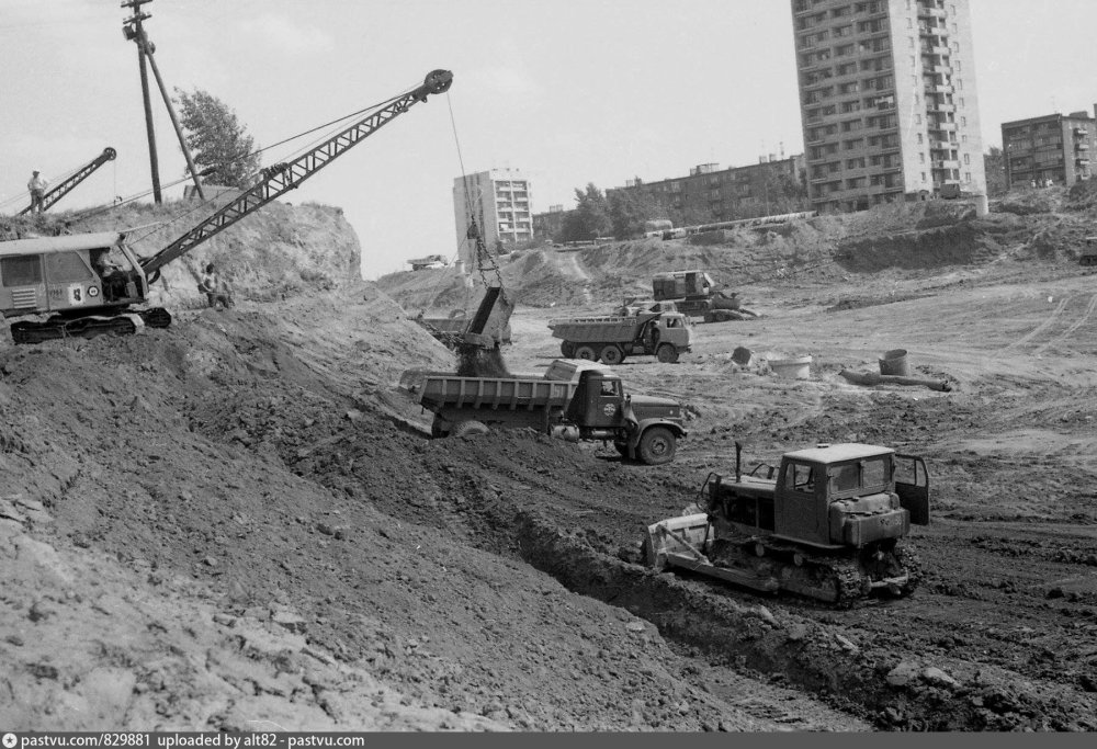 829881 Строительство подходов к Мызинскому мосту.jpg