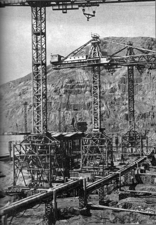 1099754 На строительстве Андижанского моря.jpg