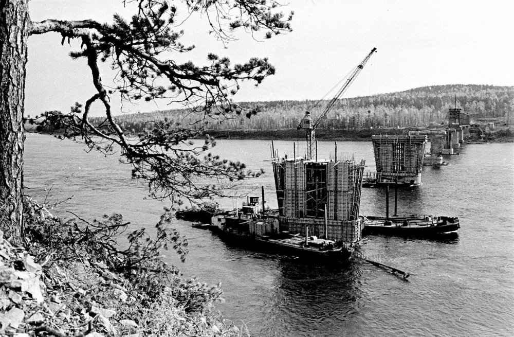 Ust-Ilimsk_history_8314.jpg