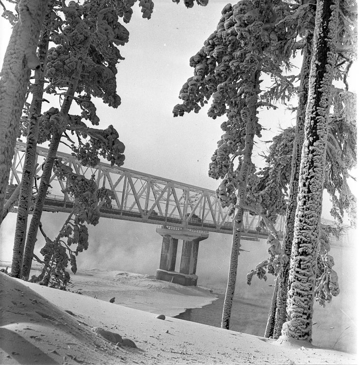 Ust-Ilimsk_history_8332.jpg