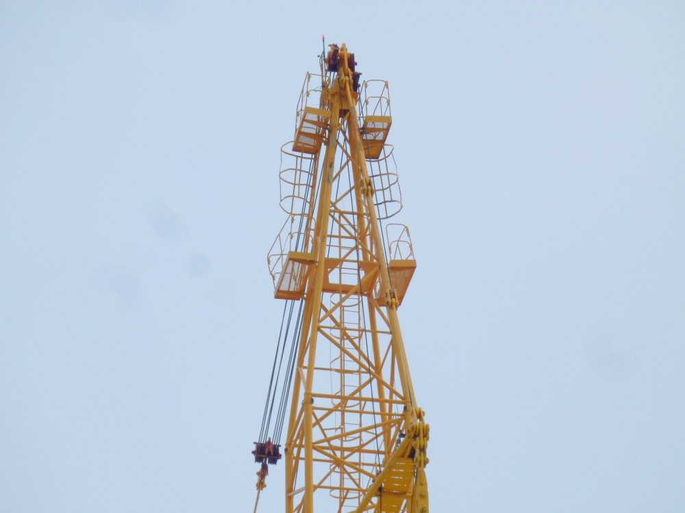PC224215.JPG