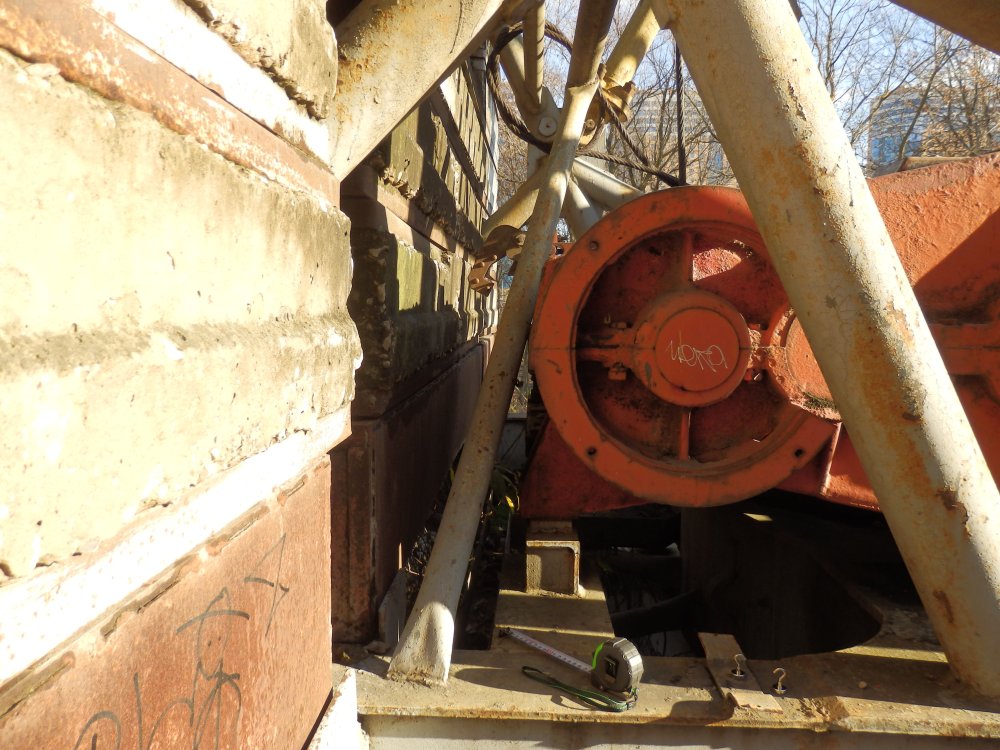 PB050399.JPG