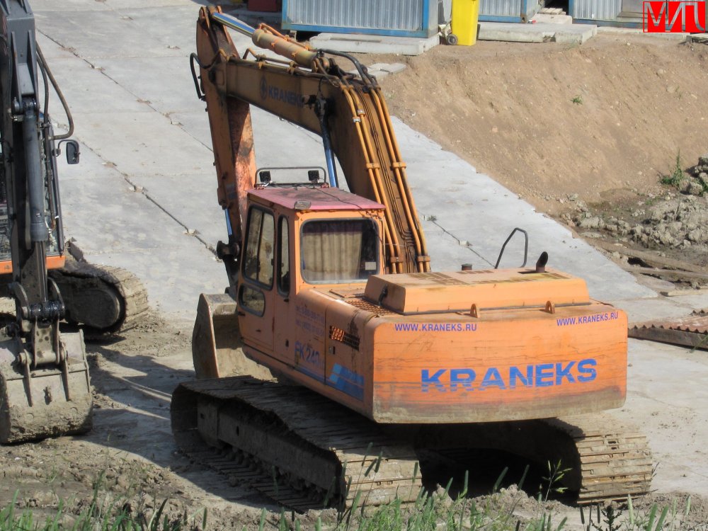 26-101-3 - Кранэкс ЕК-240LC - СПб.JPG