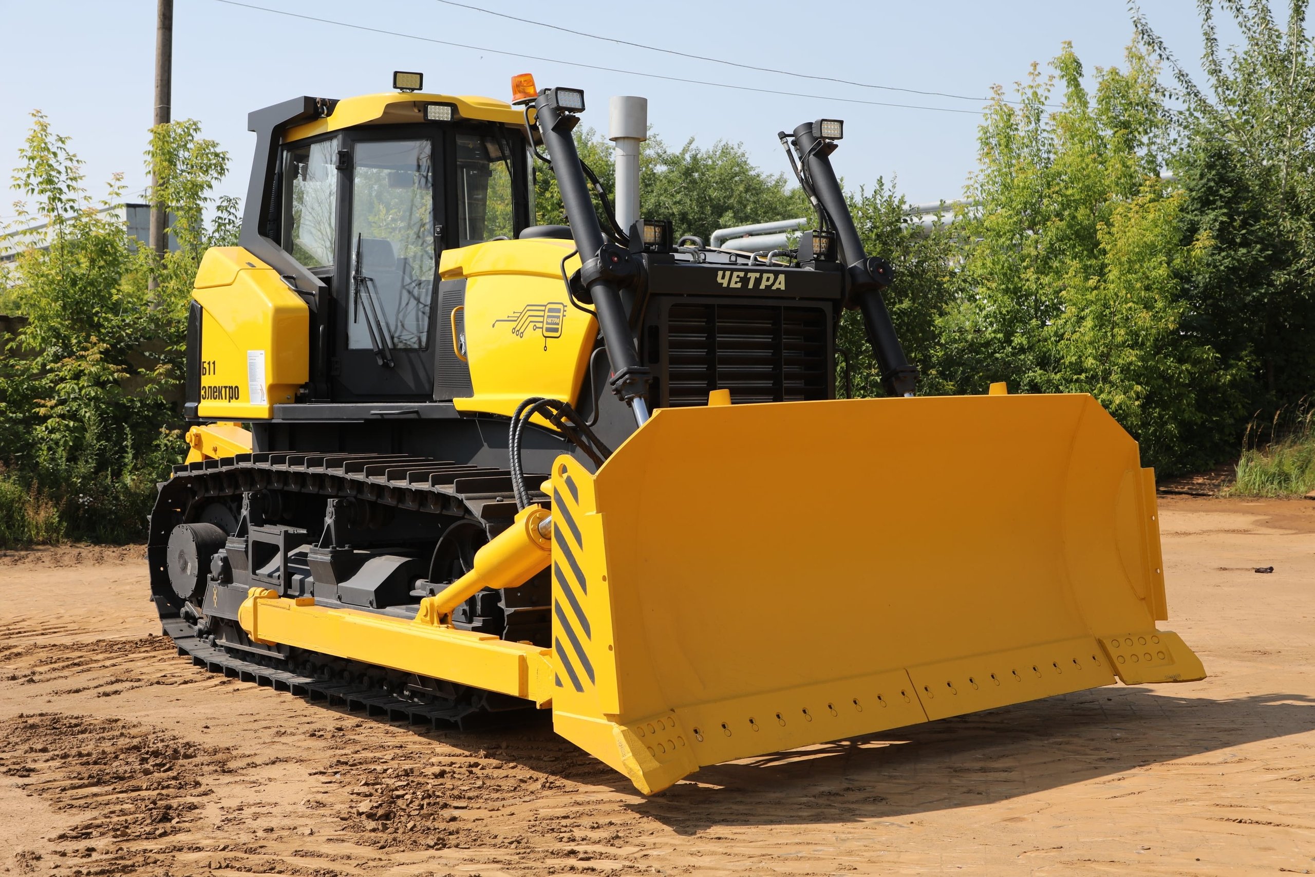 Подробнее о "«ЧЕТРА» анонсировала выпуск обновленной модели бульдозера, оснащенного электромеханической трансмиссией."