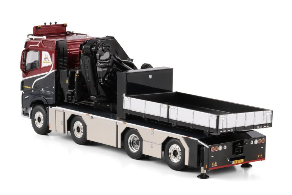 g-van-harten-volvo-fh5-sleeper-cab-8x2.thumb.jpg.6a4f205c1fc986bb7c0d539a464a4819.jpg
