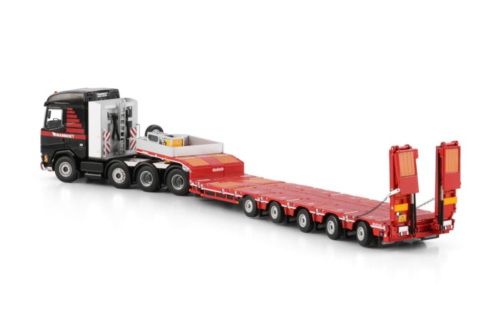 mammoet-merchandise-daf-xg-my25-8x4-man.thumb.jpg.f6b9b33d4fdc63e95d4b10dec53abc10.jpg
